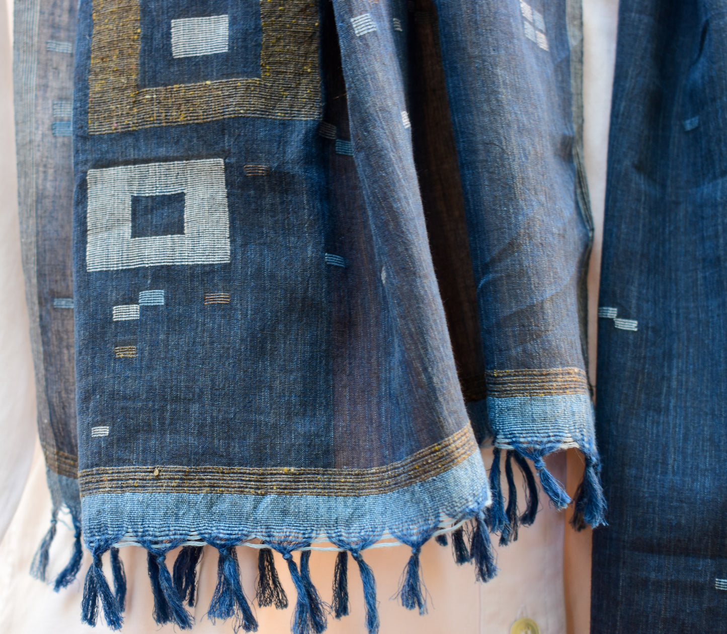 Khadi Jamdani Scarf — Two Colorways — close-up detail