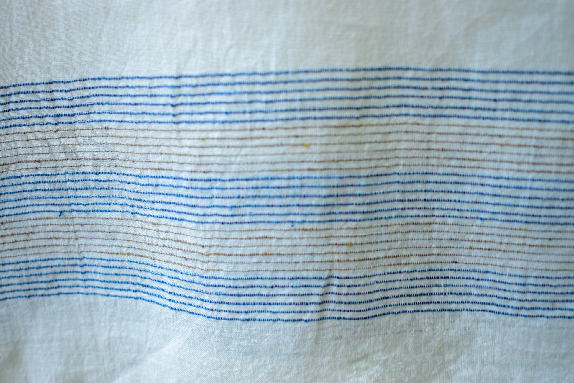 White Gold — Khadi Jamdani Stole — Gold and Blue Inlay — close-up detail